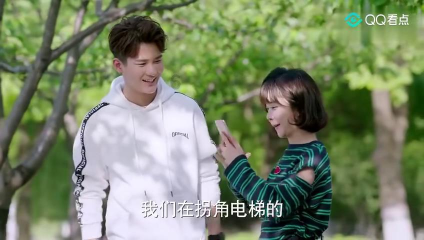 逃离世界杯的现场